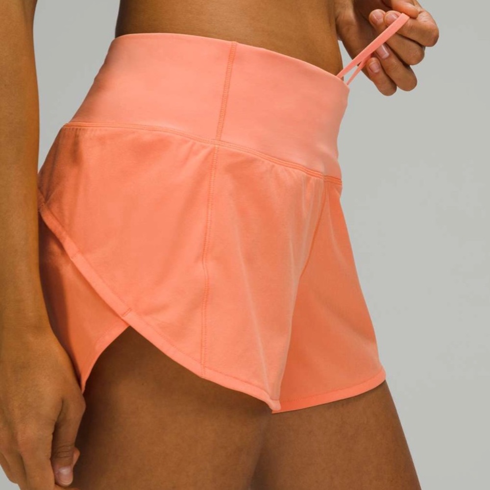 Lululemon Speed Up Mid-Rise Short 4"
